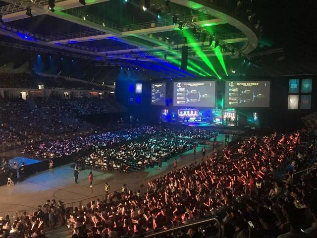 哪怕面对防 哪怕面对防