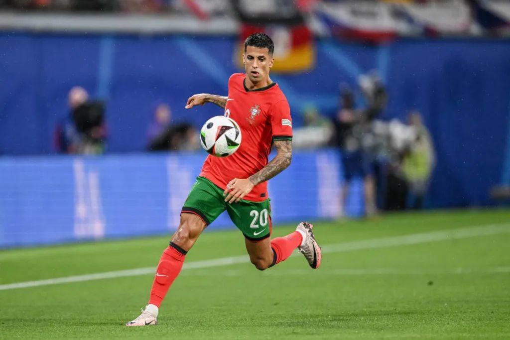 边路推进后 边路推进后